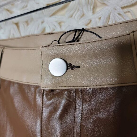 Le Lis Brown Faux Leather Color Block Straight Leg Crop High Rise Pants Size Sma - Picture 12 of 14